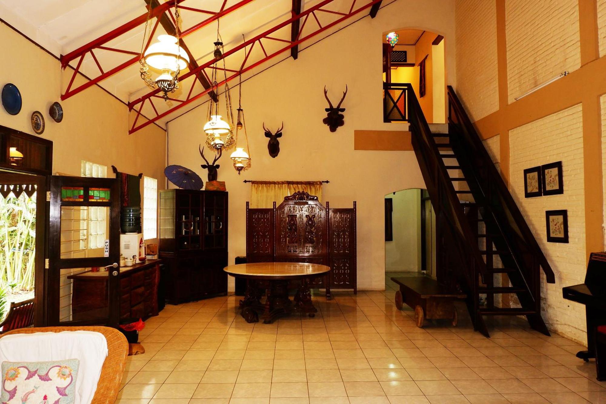 OYO 604 Cemara's Homestay Batu (East Java) Exterior foto