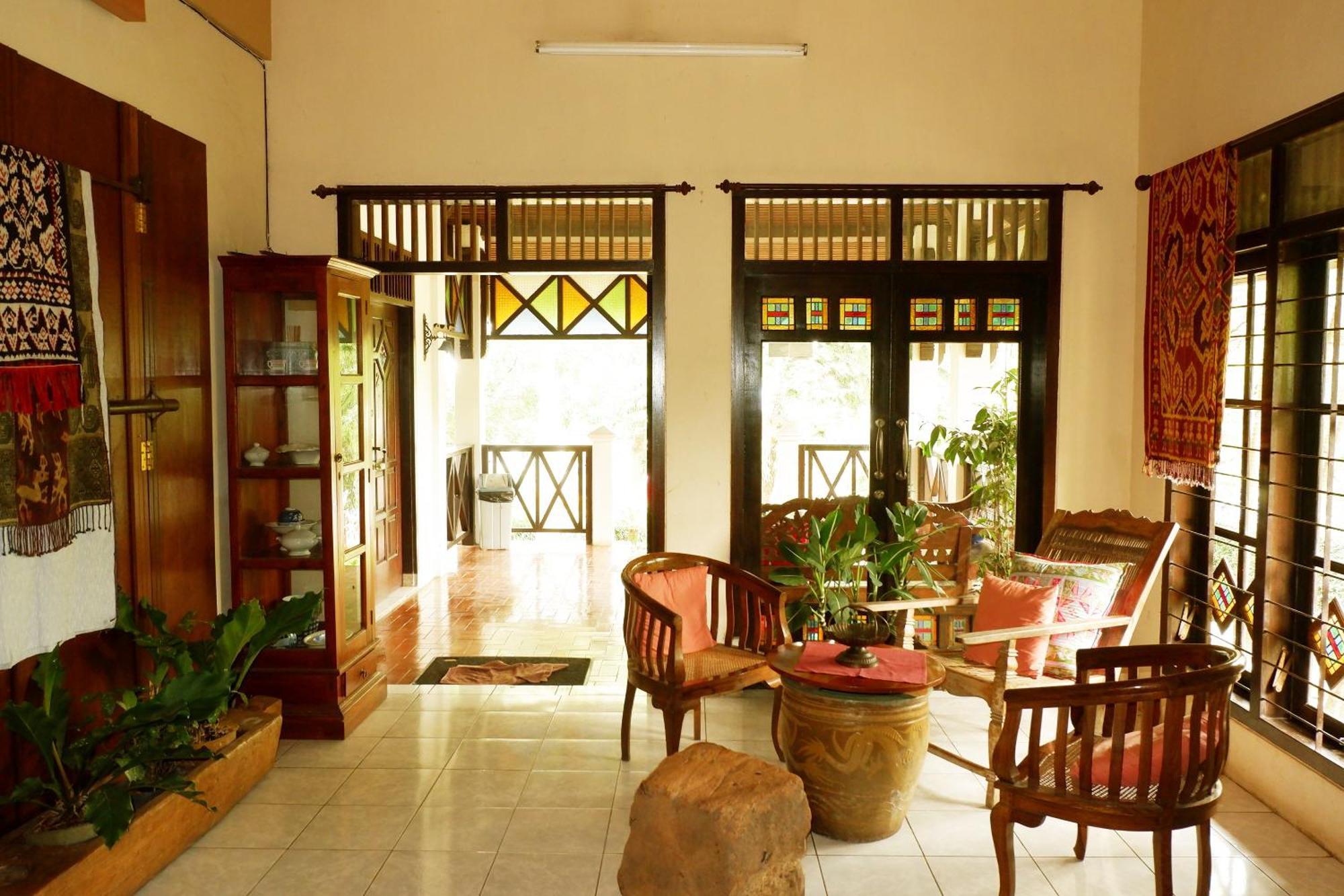 OYO 604 Cemara's Homestay Batu (East Java) Exterior foto